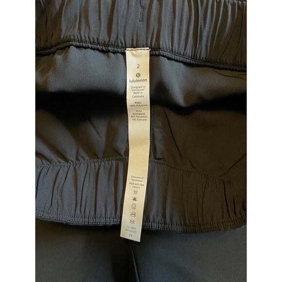 Lululemon On The Fly Pant 7/8 Women's Size 2 Black LW5BPMS 27" Inseam Pull On - Picture 7 of 11